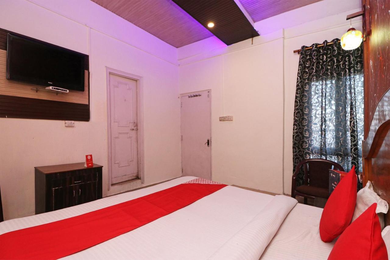 Oyo 75571 Sai Pooja Lodging Hotel Mumbai Exterior foto